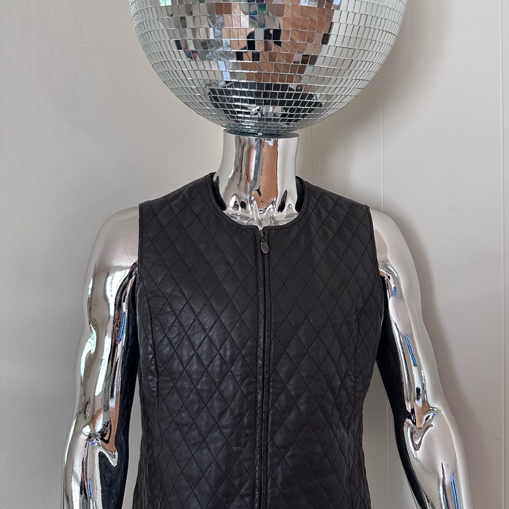 100% lamb leather Black Quilted Women's Jacket